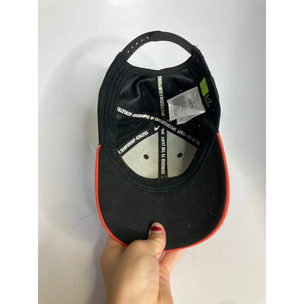 Nike Snapback Hat Kids 4-7 Red Black Striped‎ Mesh Excellent Athletic Cap